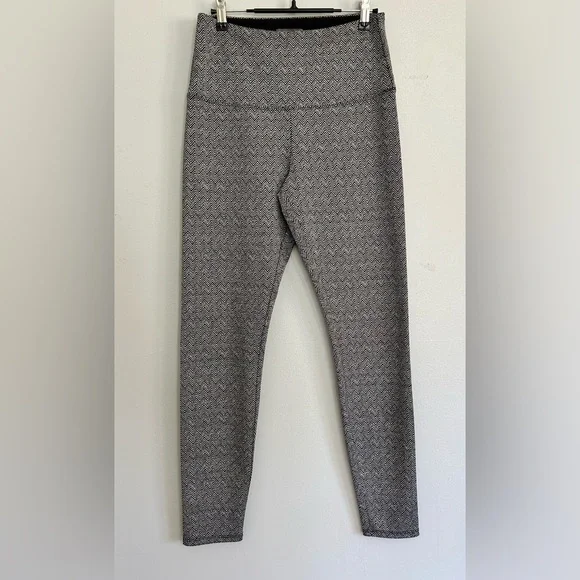 Lyssé Women's Signature Herringbone Tweed Pull On Figure Flattering Legging S - Picture 4 of 11